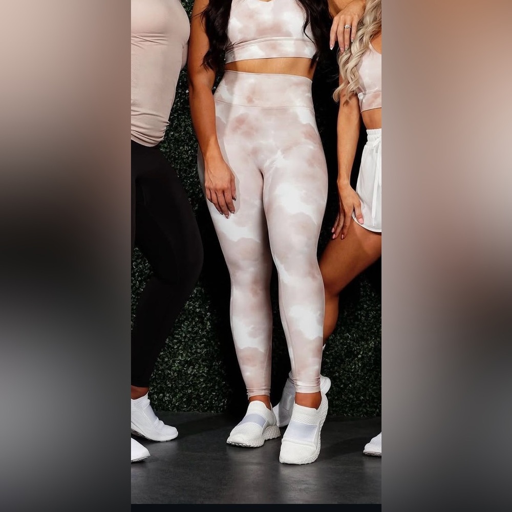 Buff Bunny Collection Beige swirl Legacy leggings